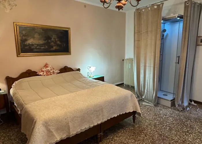 The Upper House Venice Suite